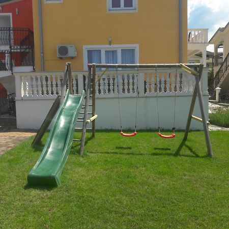 Radmani Apartments بوريتش المظهر الخارجي الصورة