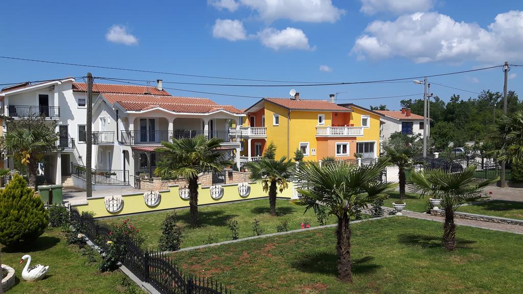 Radmani Apartments بوريتش المظهر الخارجي الصورة