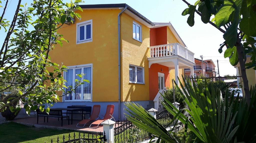 Radmani Apartments بوريتش المظهر الخارجي الصورة