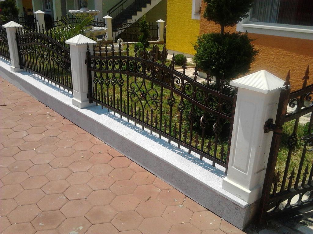 Radmani Apartments بوريتش المظهر الخارجي الصورة